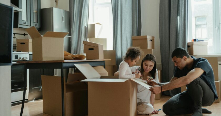 How to Unpack and Settle into a New Home Efficiently